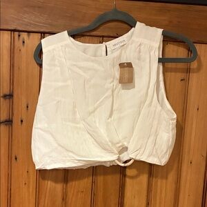 Vestique White Sleeveless Crop Top